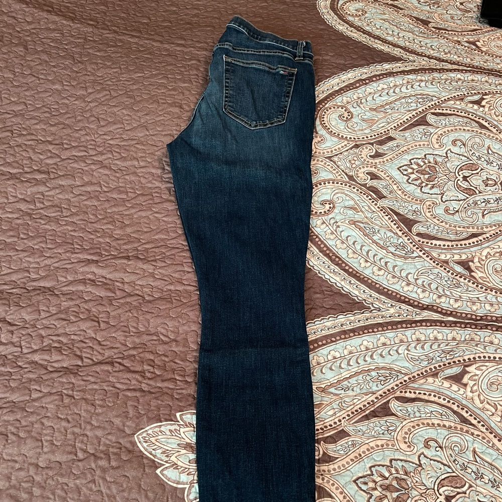 NWOT Tommy Hilfiger Size 12 skinny jeans